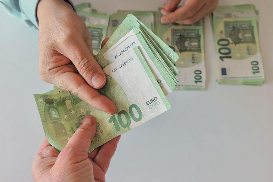 Plötzlich weniger Netto aufs Konto: Diese Krankenkassen-Änderung gilt ab 2027